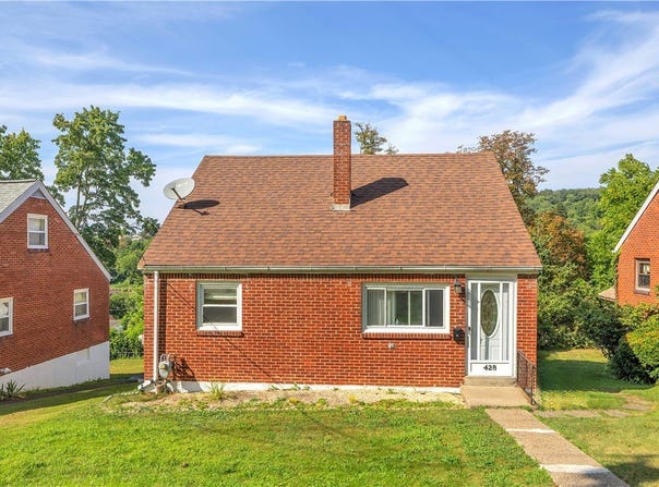 428 Mary Street, Jeannette, PA 15644