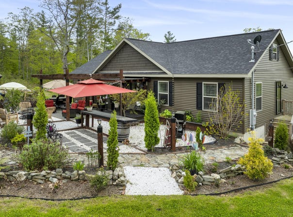 85 Lion's Ridge Road, Alna, ME 04535