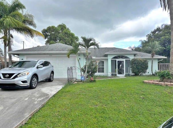 4302 SW Appleseed Road, Port Saint Lucie, FL 34953