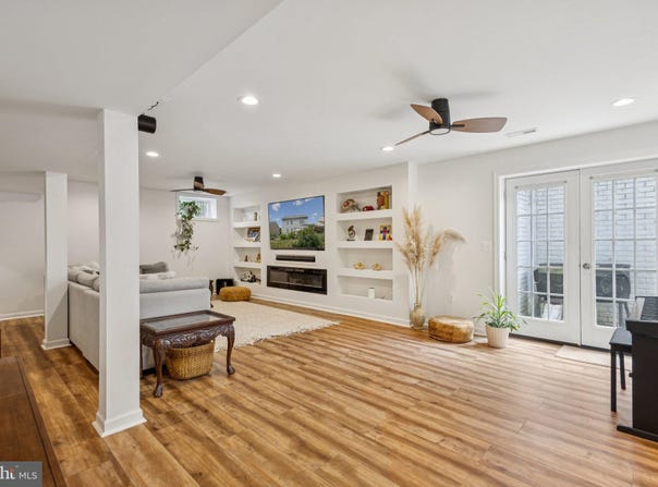23268 TRIPLE CROWN DRIVE, RUTHER GLEN, VA 22546