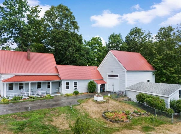 29 Harriman Road, Raymond, NH 03077