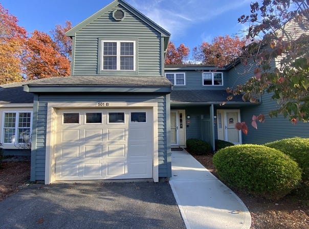 501 Ridgefield Cir, Clinton, MA 01510