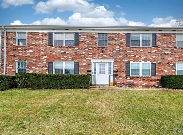 3126 Carnaby Lane, Bridgeton, MO 63044