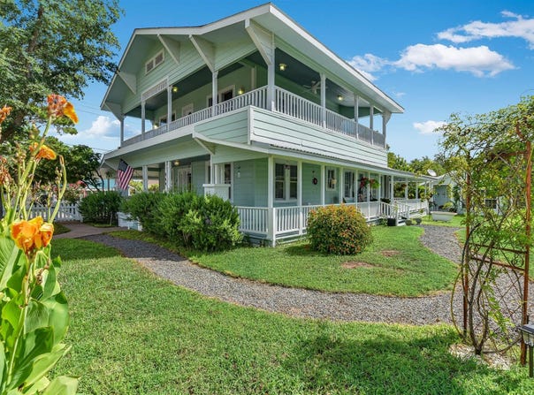 864 N Franklin ST, La Grange, TX 78945