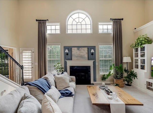 3753 Ridgeview Way, Lexington, KY 40509
