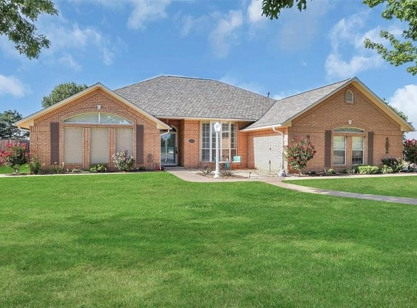 409 Pheasant Circle, Altus, OK 73521