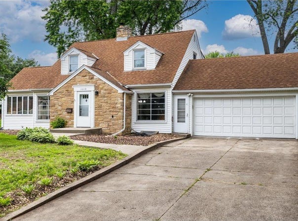 1029 15th Avenue N, South Saint Paul, MN 55075