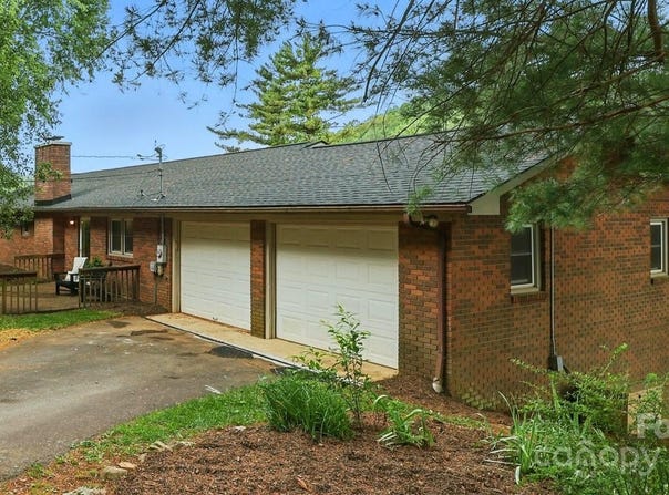 174 Sunny Knoll Lane, Boone, NC 28607