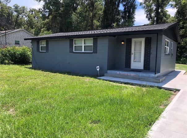 718 S STONE STREET, DELAND, FL 32720