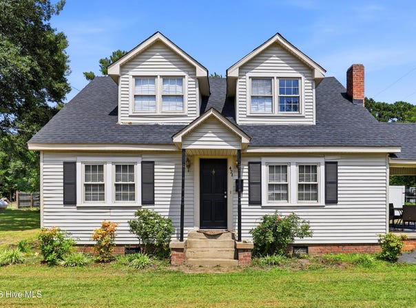 421 S Brown Street, Chadbourn, NC 28431