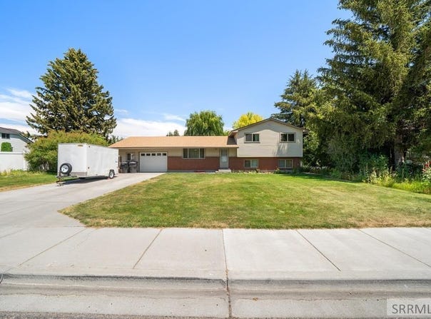 226 W Center Street, Firth, ID 83236