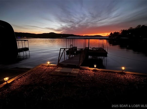10 Indian Park Lane, Sunrise Beach, MO 65079