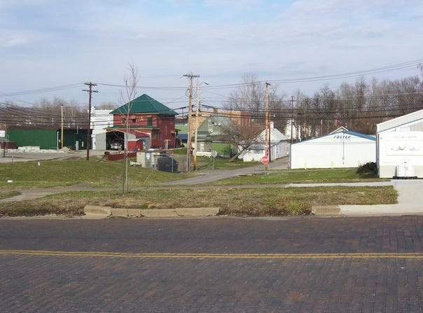 128 Main Pl, Jackson, OH 45640