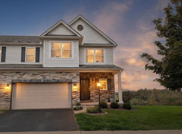211 Berkshire Circle, Bridgeport, WV 26330
