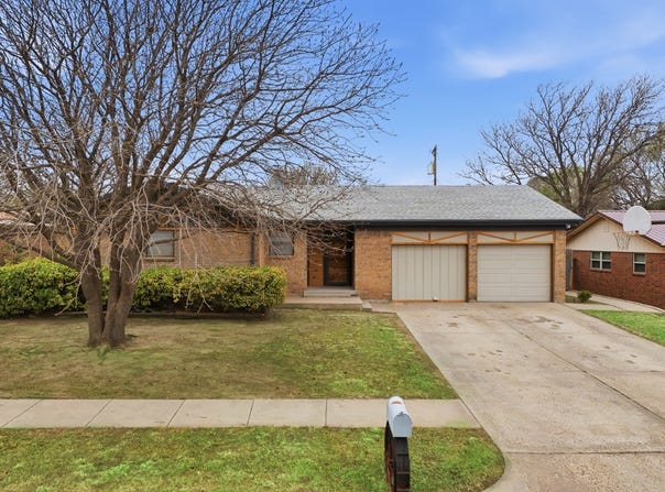 2222 N Beaver, Guymon, OK 73942