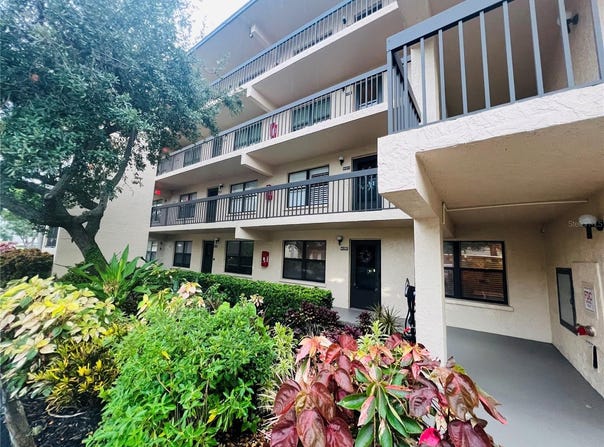 515 30TH AVENUE W, BRADENTON, FL 34205