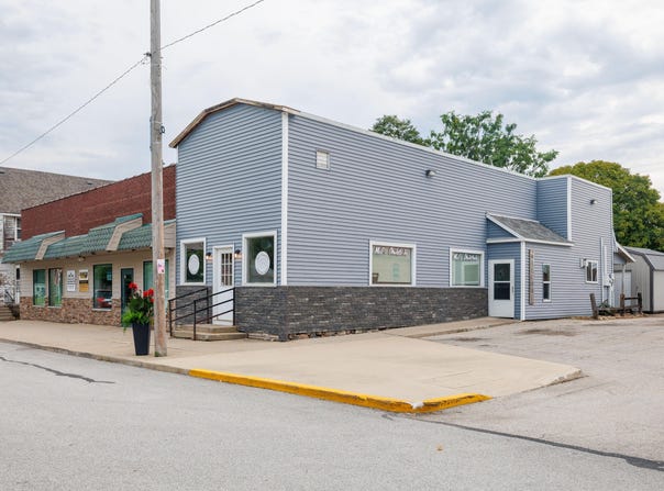 215 E State Street, Morocco, IN 47963