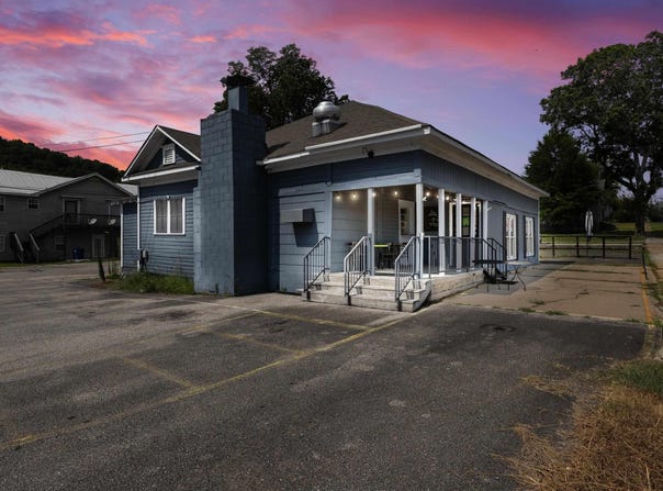 110 2ND AVENUE, ONEONTA, AL 35121