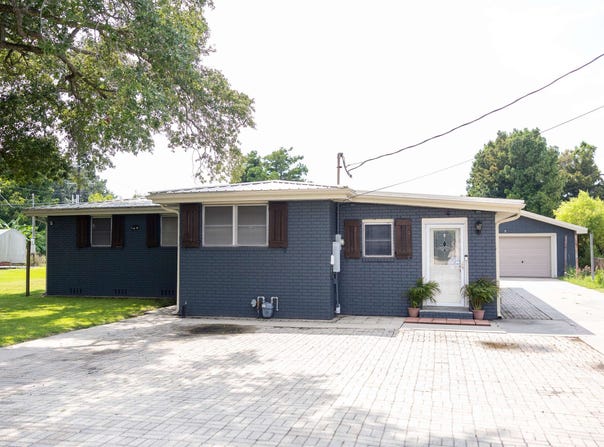 224 Ledet Ln, Larose, LA 70373