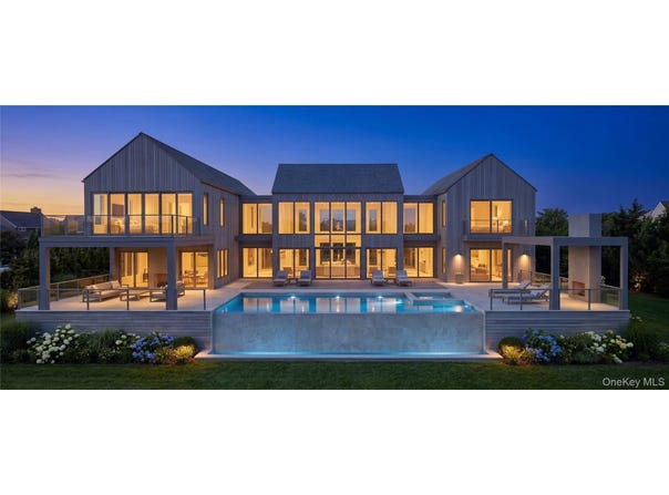 11 Pine Tree Lane, Westhampton, NY 11977