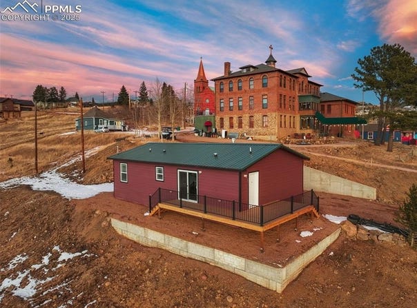 225 E Eaton Avenue, Cripple Creek, CO 80813
