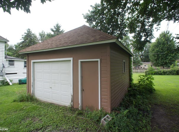 520 Walnut Street, Webster City, IA 50595