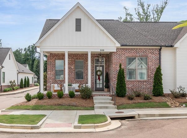 305 Cottage View, OXFORD, MS 38655