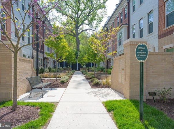 10274 GROSVENOR PLACE, NORTH BETHESDA, MD 20852