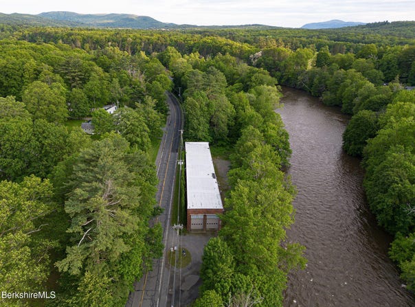 395 North Park St, Great Barrington, MA 01230