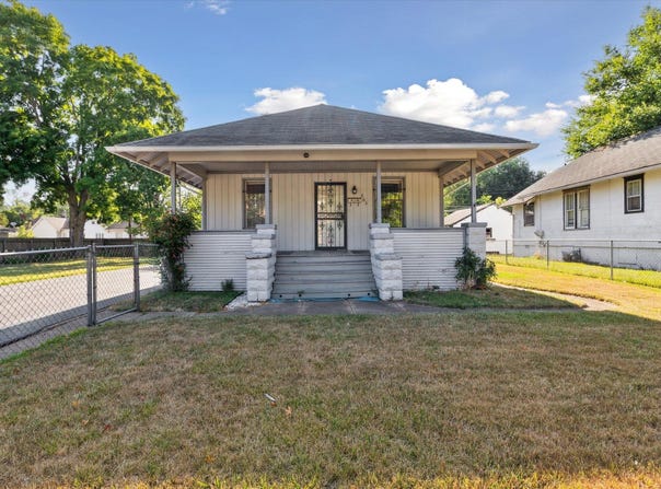 863 Colfax Avenue, Benton Harbor, MI 49022
