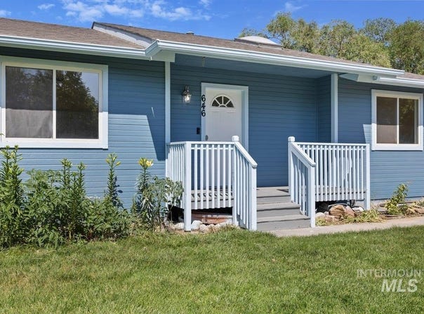 646 W Falls Avenue, Twin Falls, ID 83301