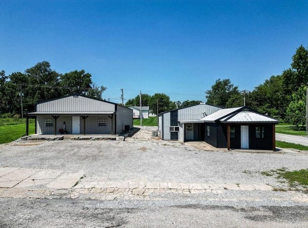 527,529 And 530 Clinton Avenue, Osborn, MO 64474