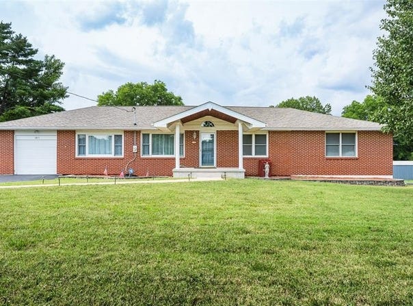 1871 Ridgeway Drive, Arnold, MO 63010