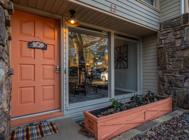 12 Calanas Lane, Hot Springs Village, AR 71909