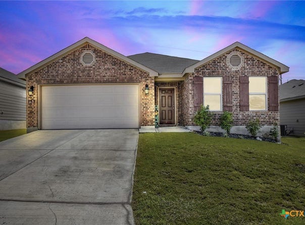 733 Peak Place, Seguin, TX 78155