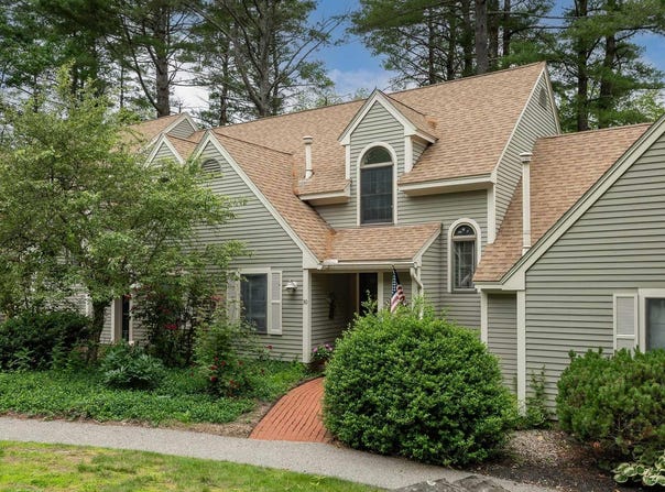 380 Ocean Road, Portsmouth, NH 03801