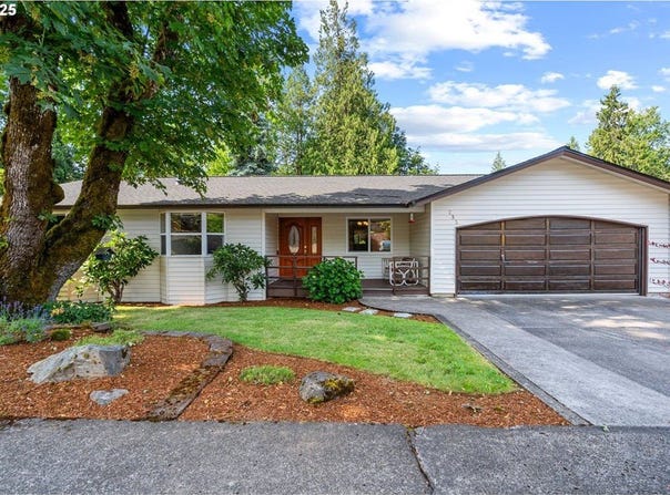 233 SE PALOMA AVE, Gresham, OR 97080