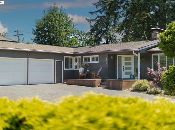2461 WARWICK St, WestLinn, OR 97068
