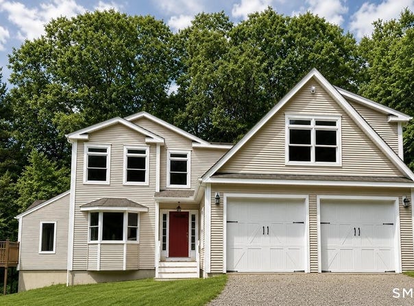 11 Old Stage Coach Road, Haddam, CT 06441