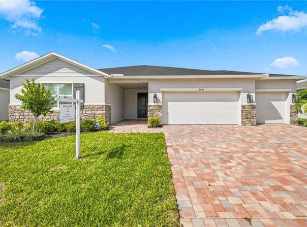 6688 Estero Bay Dr, FORT MYERS, FL 33908