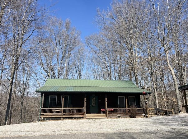 164 Kangaroo Ridge Road, Byrdstown, TN 38549
