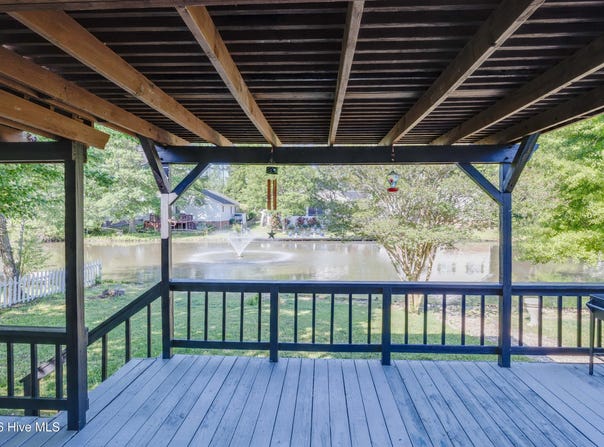223 Lakemere Drive, New Bern, NC 28562
