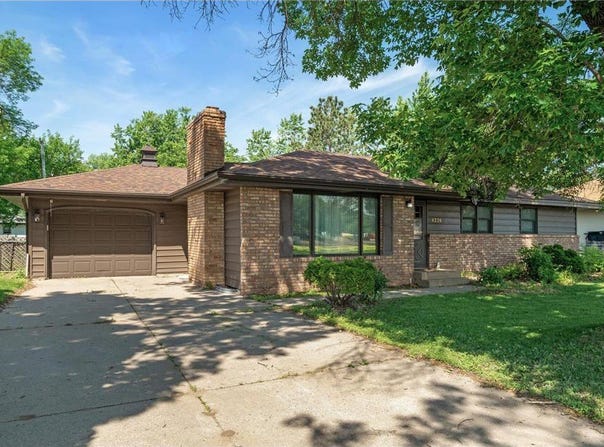 6220 7th Street NE, Fridley, MN 55432