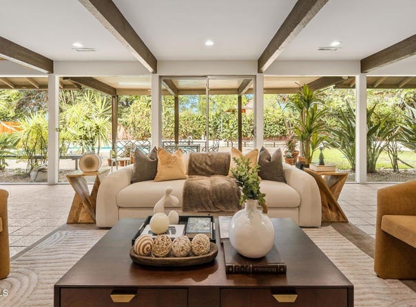 1563 Sierra Madre Villa Avenue, Pasadena, CA 91107