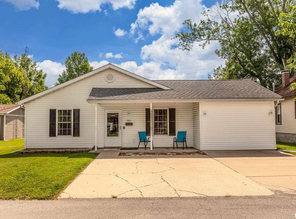 905 N GRANITE Street, Marion, IL 62959