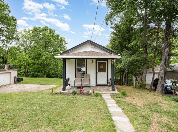 2418 Harris Street, Crescent Springs, KY 41017