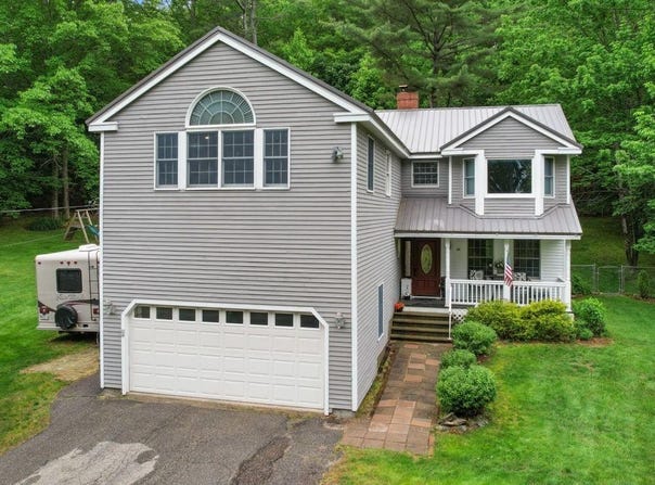 69 Cottage Street, Hampden, ME 04444