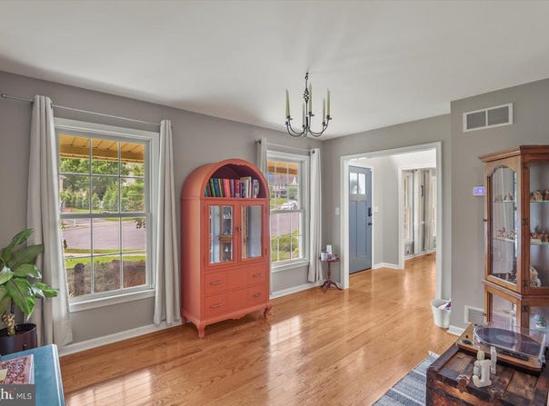 30 BITTERSWEET LANE, ETTERS, PA 17319