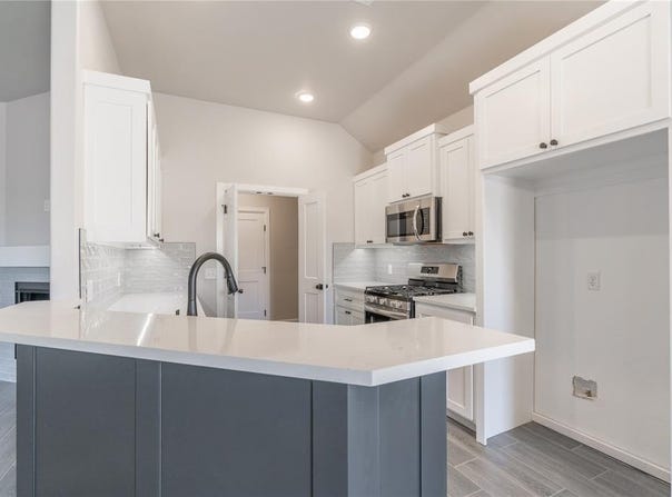1224 Colonial Avenue, Tuttle, OK 73089