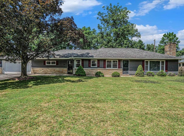 2803 Martin Manor Drive, Goshen, IN 46526